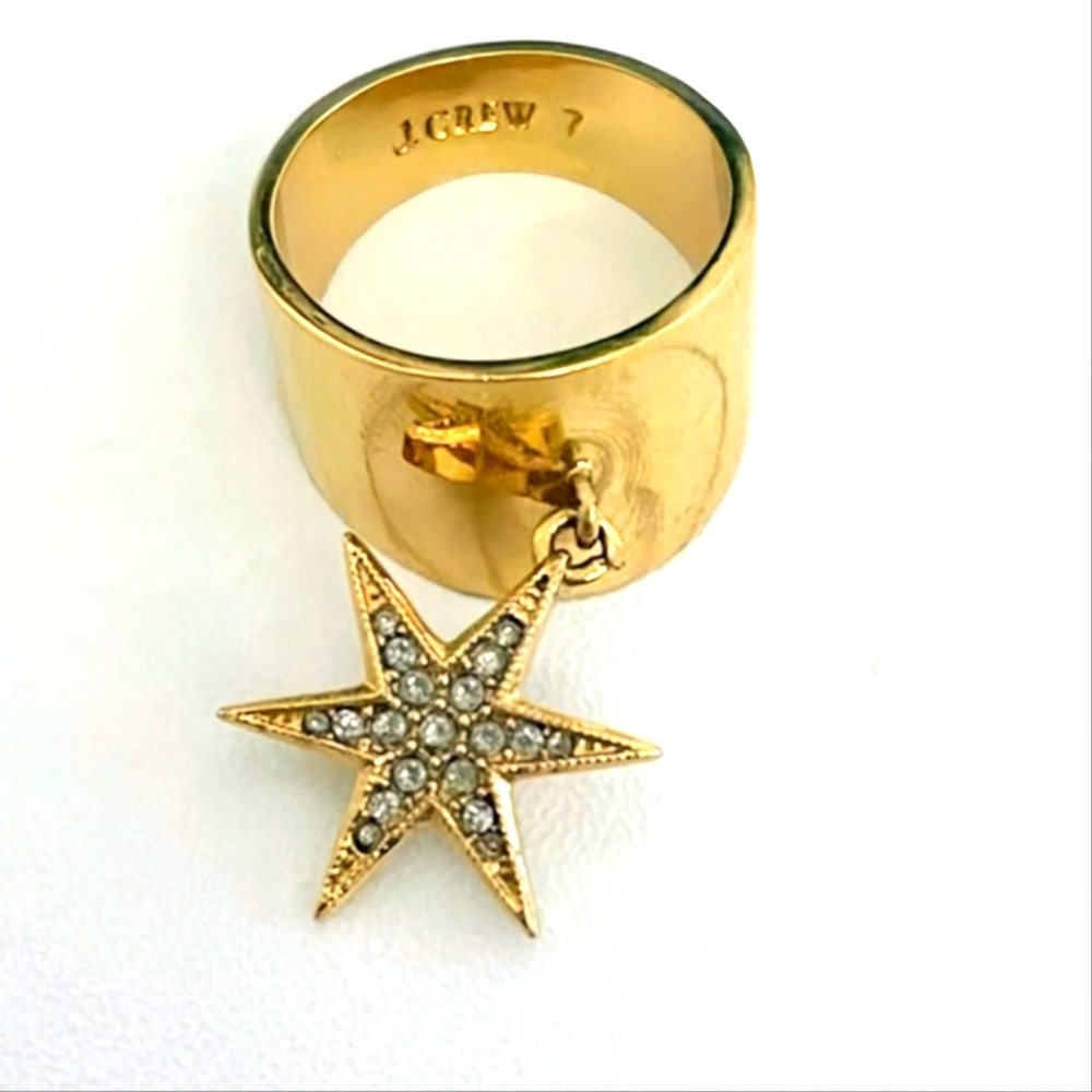 J Crew Sparkly star ring. Size 7
